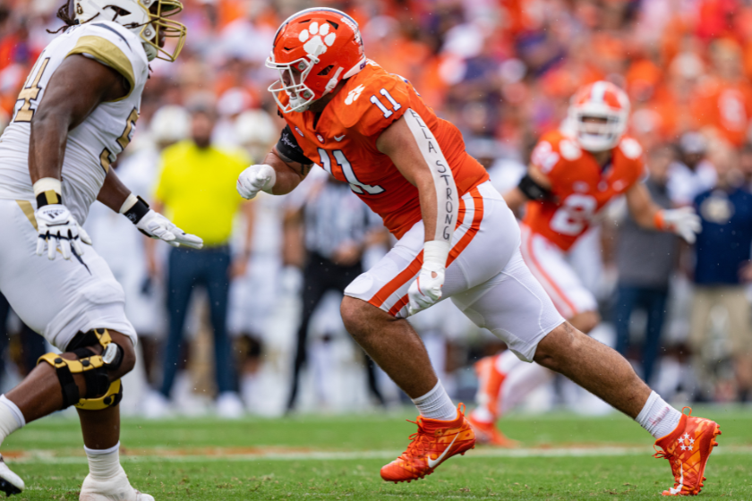 Bryan Bresee of the Clemson Tigers runs against the Georgia Tech Yellow Jackets