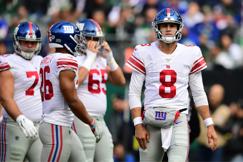 Daniel Jones looks to the New York Giants sideline during a game in 2019.
