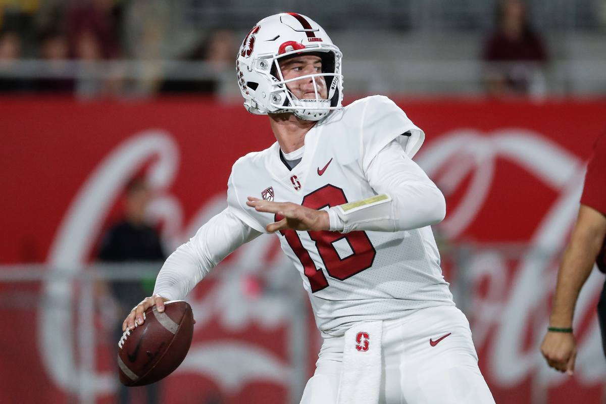 Stanford Cardinal quarterback Tanner McKee (18) warms up before the college football game between the Stanford Cardinal and the Arizona State Sun Devils
