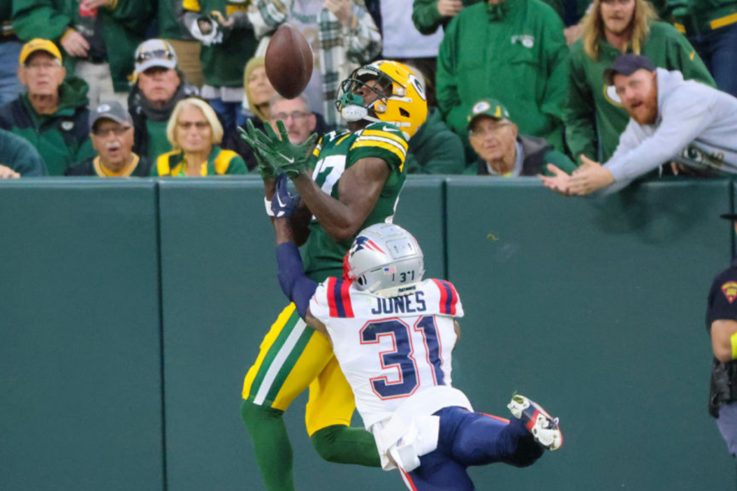 Green Bay Packers WR Romeo Doubs failed to catch this pass from Aaron Rodgers in the fourth quarter, ausing one of the worst betting beats of Week 4.