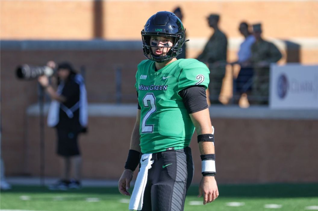 Austin Aune during a game for North Texas.