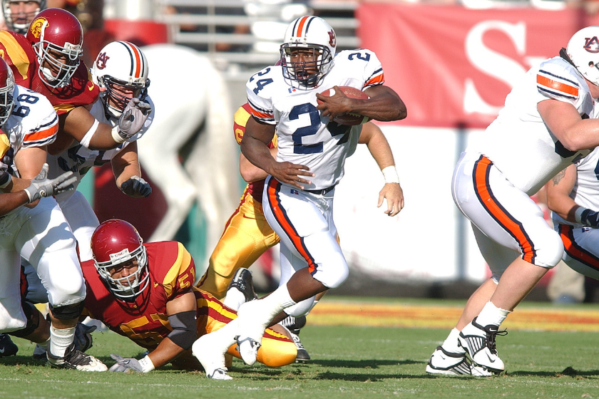 Carnell Williams of the Auburn Tigers during the Tigers' 24-17 loss to the USC Trojans at the Los Angeles Memorial Coliseum