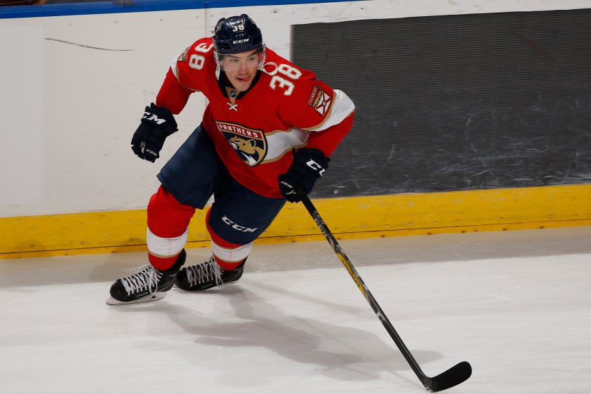 Shane Harper skates in the NHL.
