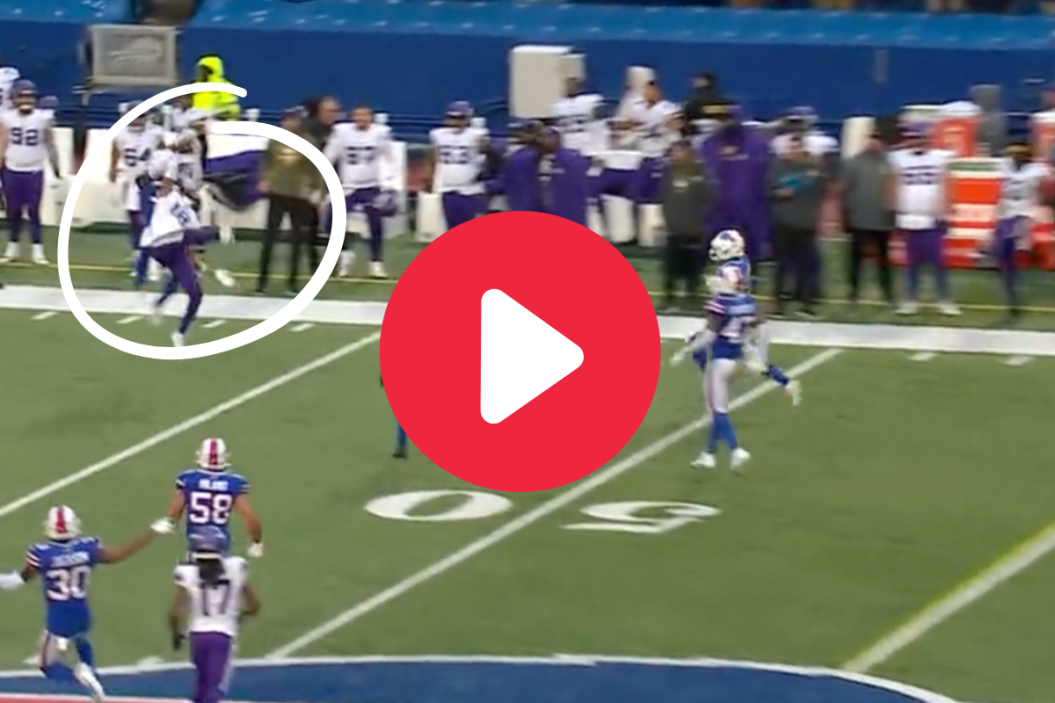 Justin Jefferson made the catch of a lifetime against the Buffalo Bills.