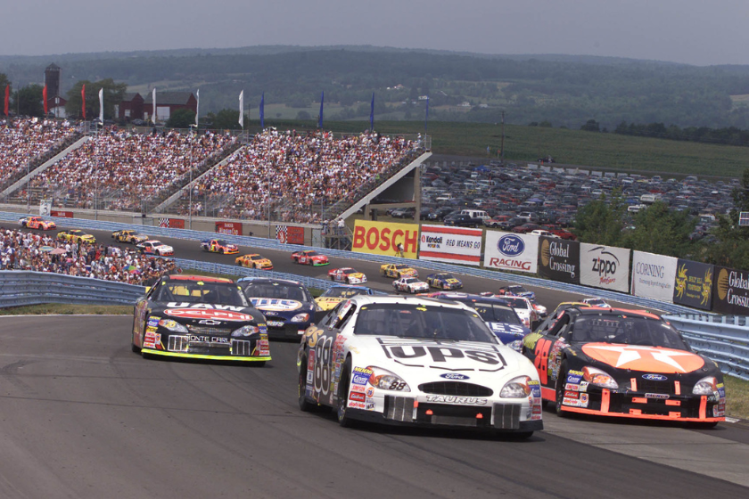 The start of the 2001 Global Crossing at the Glen at Watkins Glen International