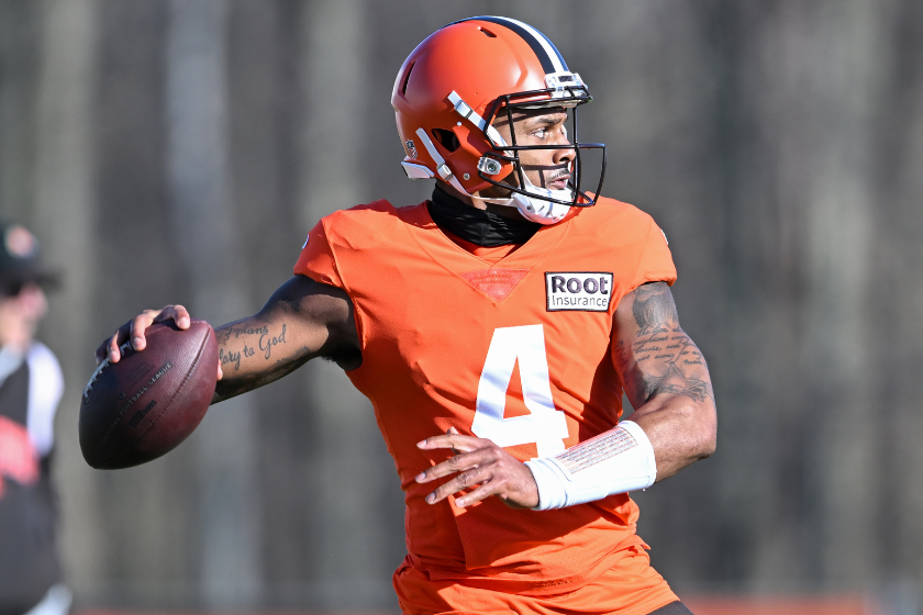 Deshaun Watson #4 of the Cleveland Browns throws a pass during a practice at CrossCountry Mortgage Campus