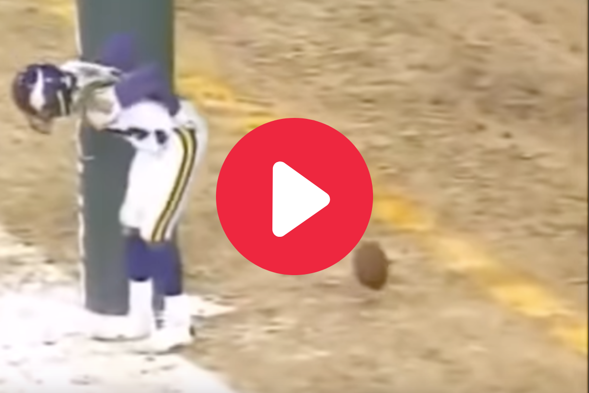 We Remember: 10th Anniversary of Randy Moss 'Mooning' Lambeau Field Crowd, News, Scores, Highlights, Stats, and Rumors