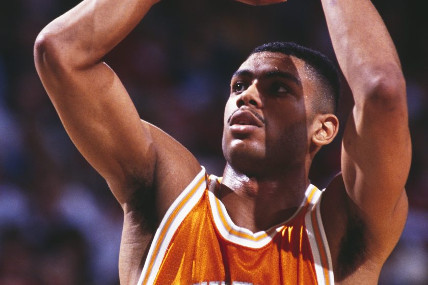 Allan Houston shoots a free throw at Tennessee.