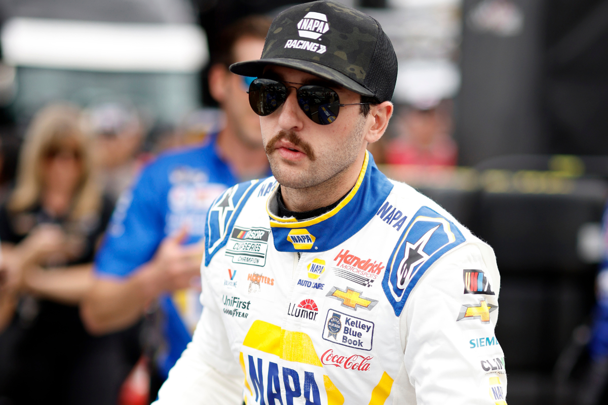 Chase Elliott Earns Top-10 Finish At Martinsville In Anticipated Return