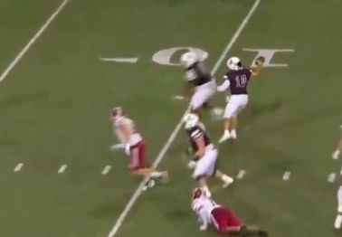 New Mexico State QB Throws Pass Despite Helmet Completely Backwards