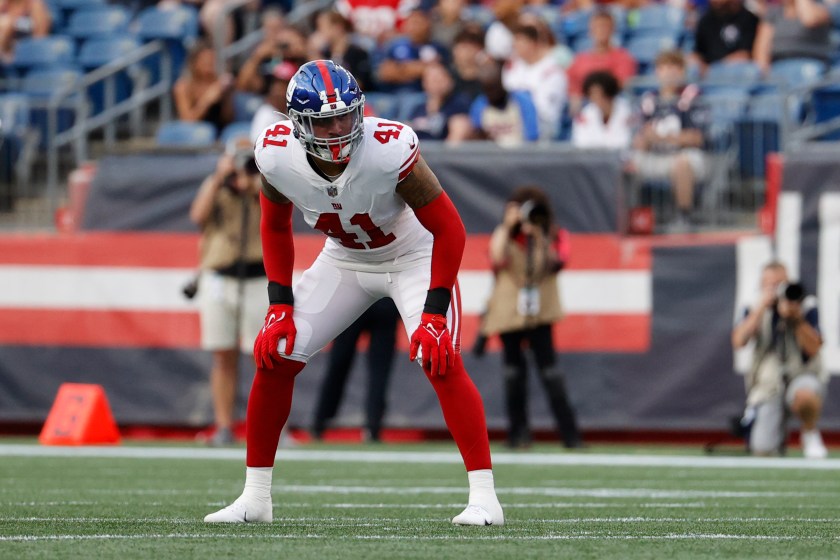 FOXBOROUGH, MA - AUGUST 11: New York Giants linebacker Darrian Beavers (41) during an NFL preseason game between the New England Patriots and the New York Giants on August 11, 2022, at Gillette Stadium in Foxborough, Massachusetts. 