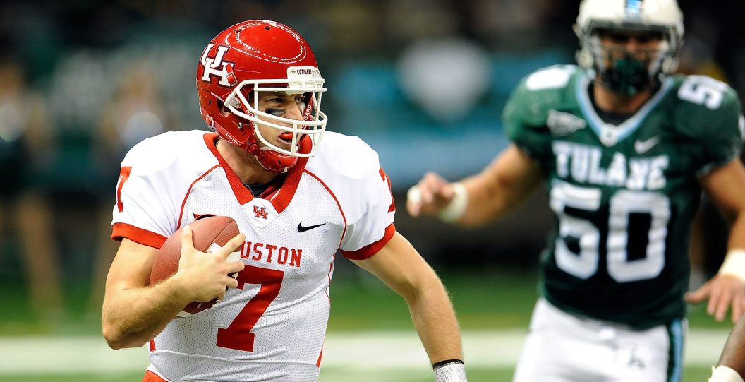 NEW ORLEANS, LA - NOVEMBER 10: Case Keenum #7 of the University of Houston Cougars runs with the ball during a game against the Tulane Green Wave being held at the Mercedes-Benz Superdome on November 10, 2011 in New Orleans, Louisiana. Houston defeated Tulane 73-13.