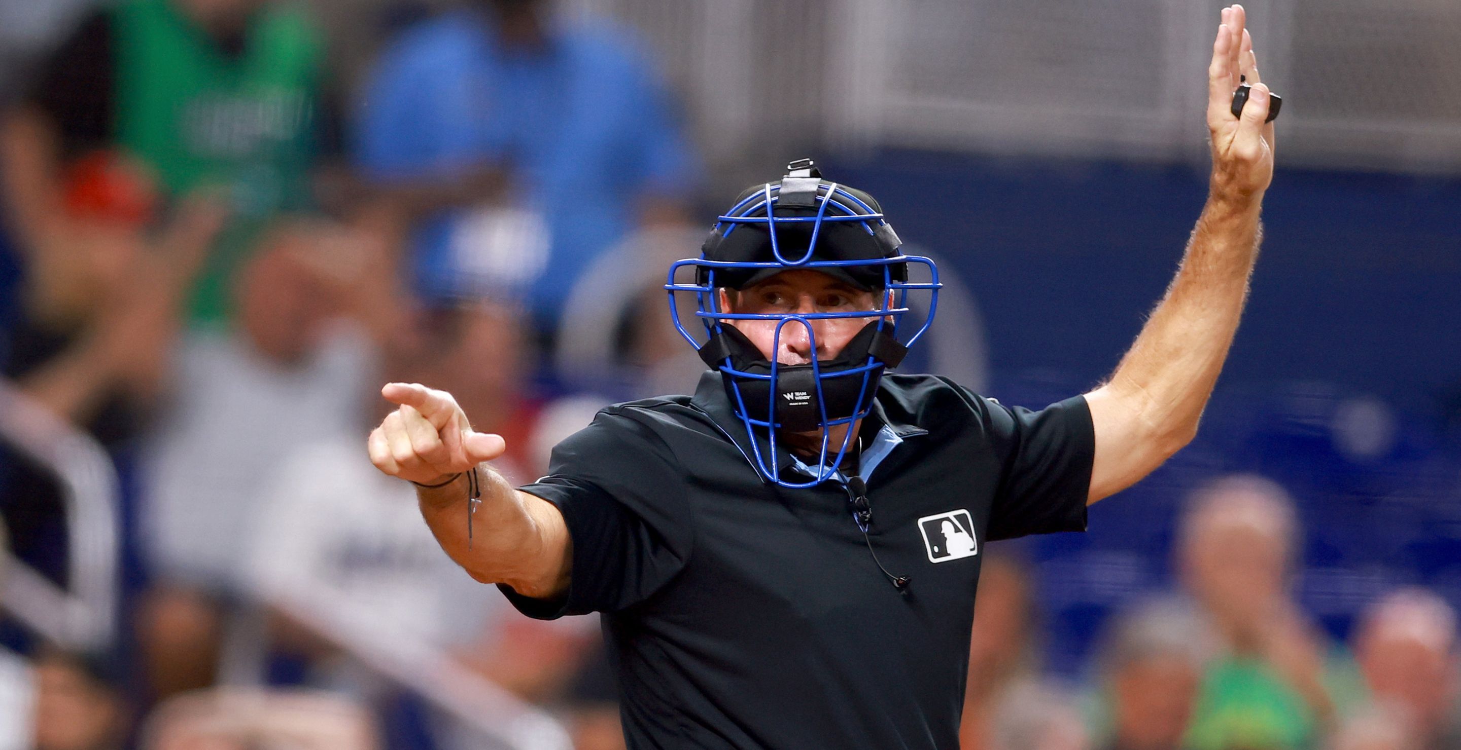 Why umpire Angel Hernandez has worked one MLB game in 2023