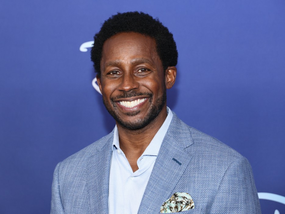 NEW YORK, NEW YORK - MAY 17: Desmond Howard attends the 2022 ABC Disney Upfront at Basketball City - Pier 36 - South Street on May 17, 2022 in New York City. (
