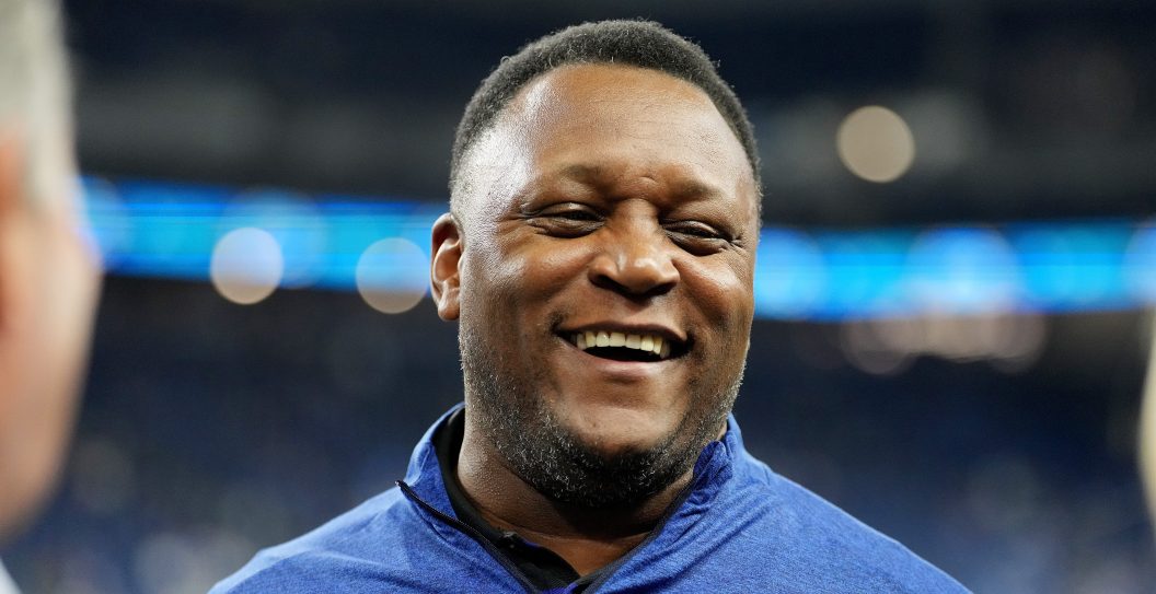 DETROIT, MICHIGAN - SEPTEMBER 17: Former Detroit Lions player Barry Sanders walk on the field before the game between Detroit Lions and Seattle Seahawks at Ford Field on September 17, 2023 in Detroit, Michigan.