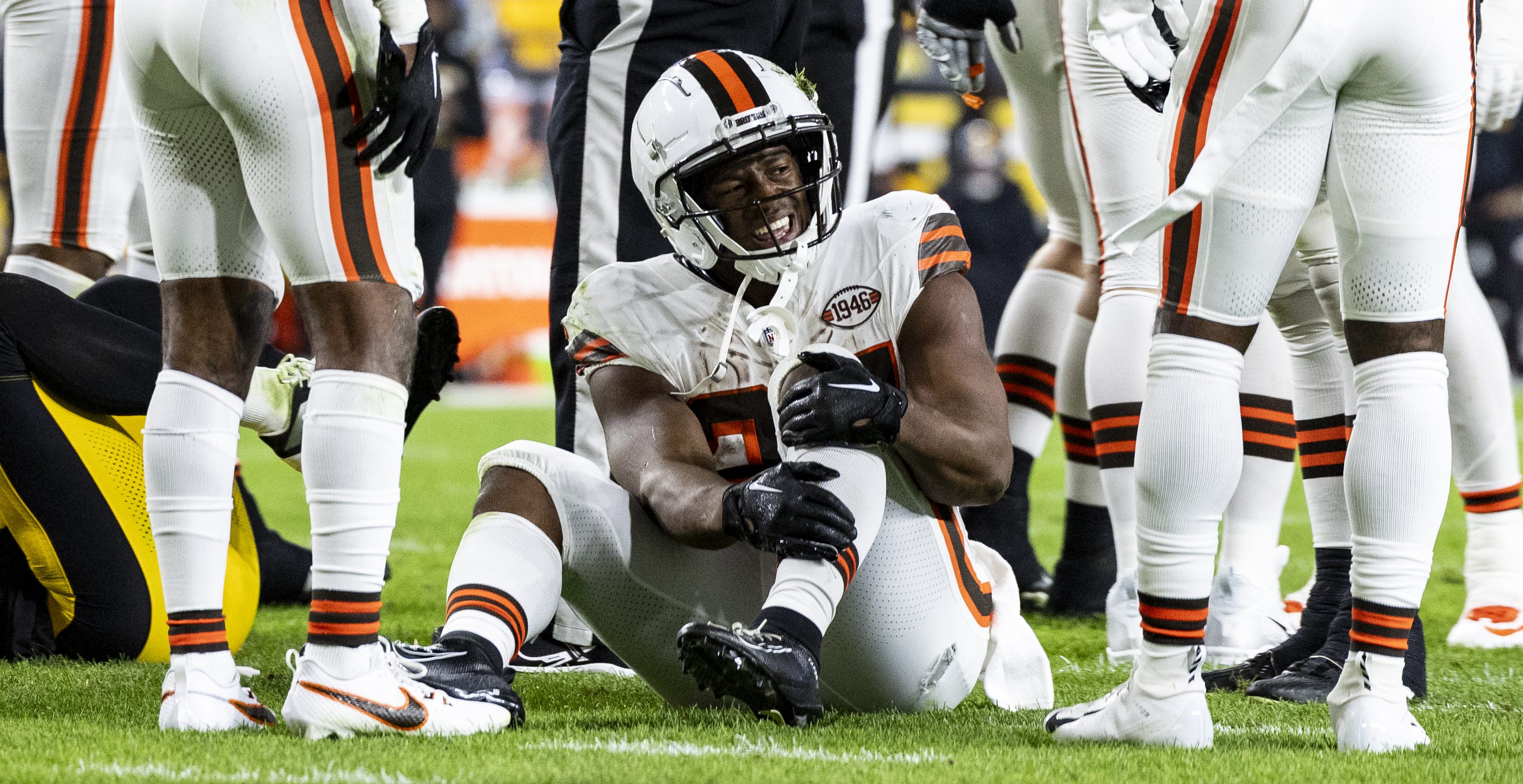 Browns: Kareem Hunt already dealing with injuries after reunion