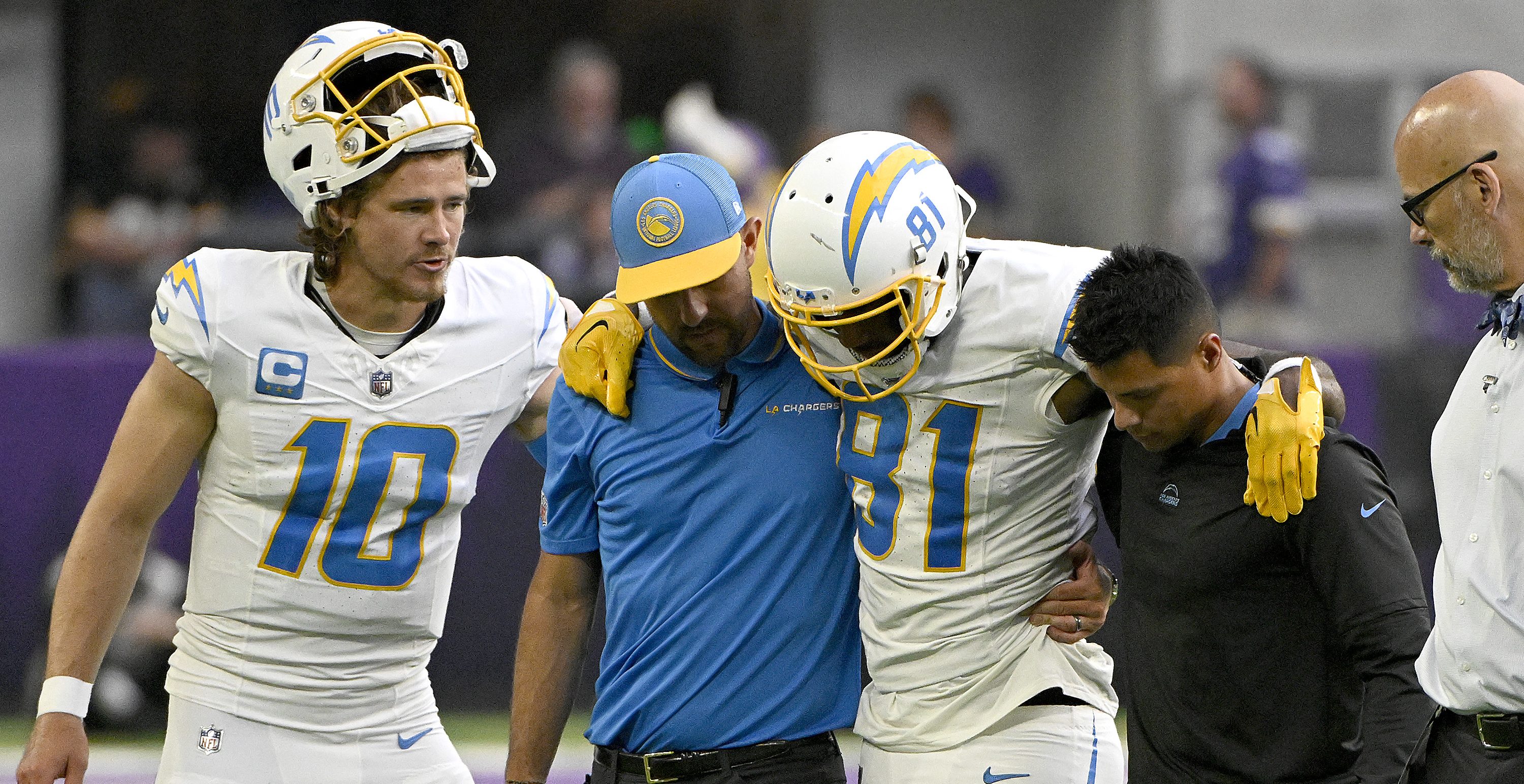 Chargers WR Mike Williams was Very Close to Switching Jersey Number to 0 -  Sports Illustrated Los Angeles Chargers News, Analysis and More