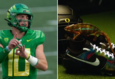 Oregon's New Color-Changing Cleats Are Mind-Blowing