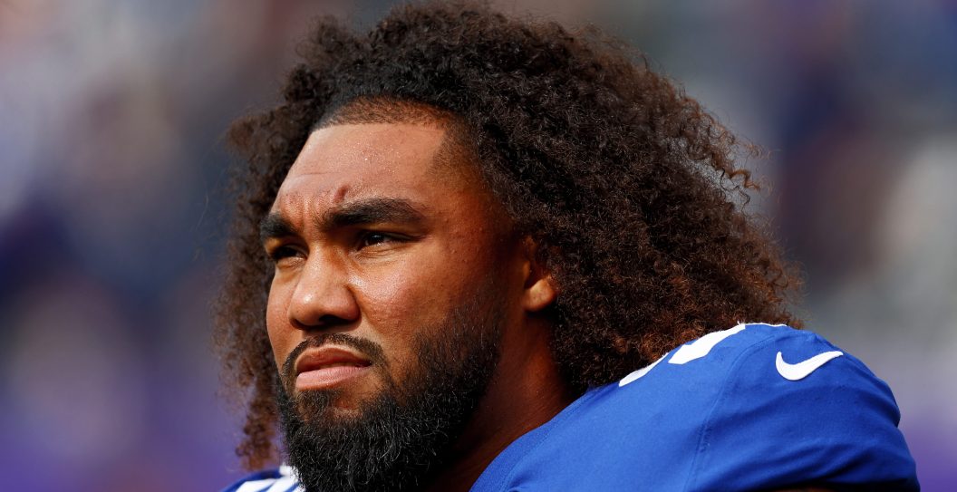 EAST RUTHERFORD, NEW JERSEY - OCTOBER 16: Leonard Williams #99 of the New York Giants looks on prior to the game against the Baltimore Ravens at MetLife Stadium on October 16, 2022 in East Rutherford, New Jersey.
