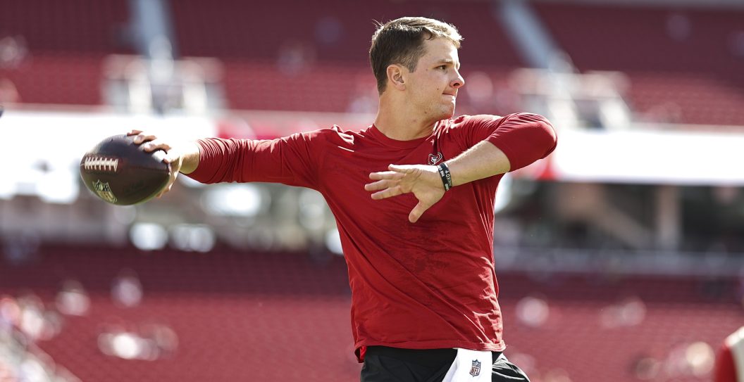 SANTA CLARA, CALIFORNIA - OCTOBER 01: Brock Purdy #13 of the San Francisco 49ers passes as he warms up prior to an NFL football game between the San Francisco 49ers and the Arizona Cardinals at Levi's Stadium on October 01, 2023 in Santa Clara, California.