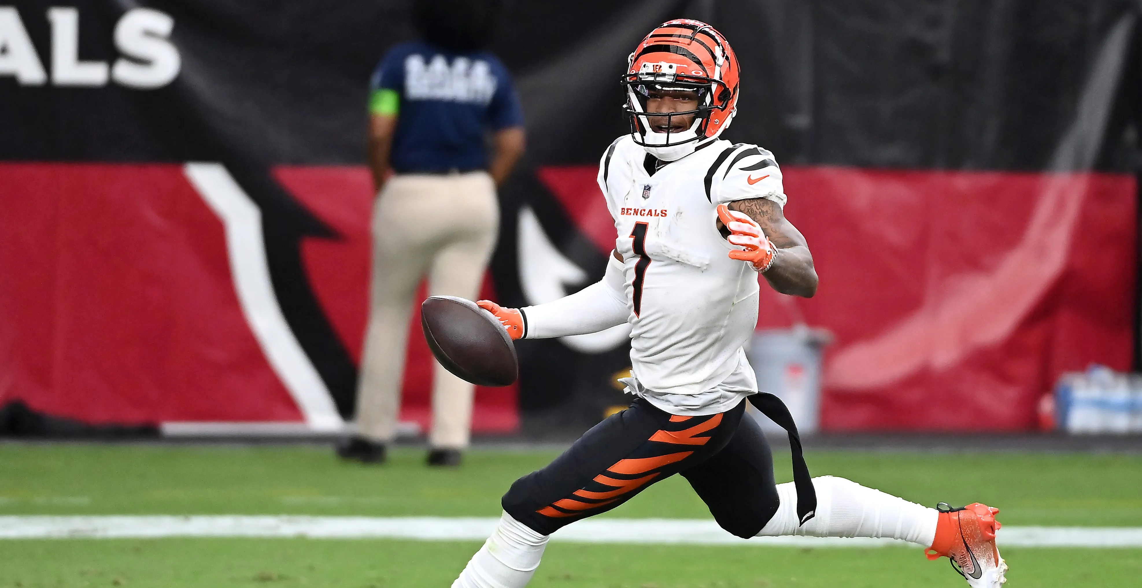 Bengals Pro Shop sees record year as Burrow, Chase dynamic duo for jersey  sales