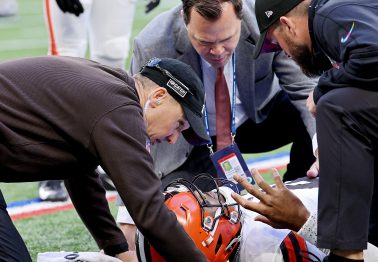 Cleveland's Deshaun Watson Knocked from Game After Possible Head Injury