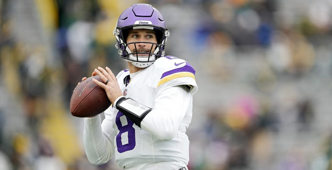 GREEN BAY, WISCONSIN - OCTOBER 29: Kirk Cousins #8 of the Minnesota Vikings warms up prior to a game against the Green Bay Packers at Lambeau Field on October 29, 2023 in Green Bay, Wisconsin.