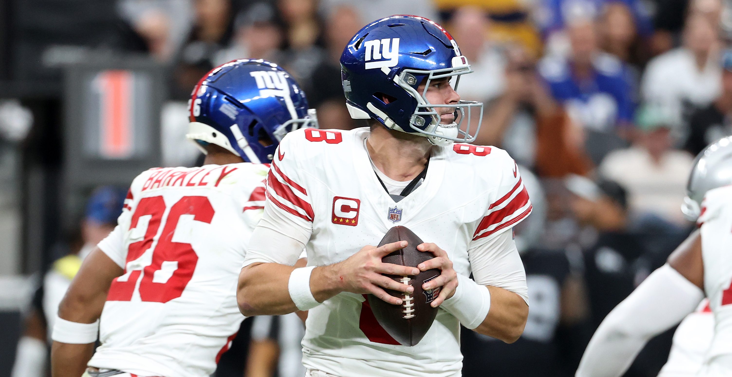 New York QB Daniel Jones Suffers Knee Injury