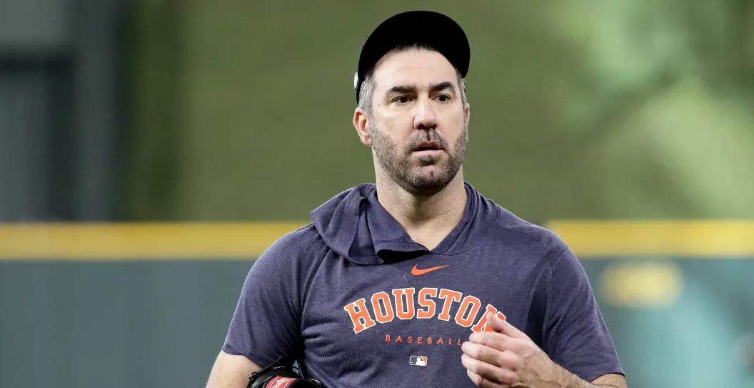 HOUSTON, TEXAS - OCTOBER 22: Justin Verlander #35 of the Houston Astros warms up prior to Game Six of the American League Championship Series against the Texas Rangers at Minute Maid Park on October 22, 2023 in Houston, Texas.