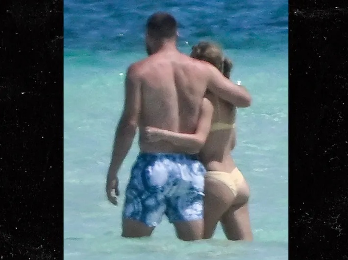 Travis Kelce and Taylor Swift enjoying themselves in the Bahamas. (Backgrid/TMZ)