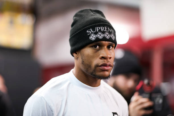 Professional boxer Devin Haney beats civilians at the OC Fair: caught on video