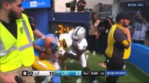 Raiders Chargers brawl