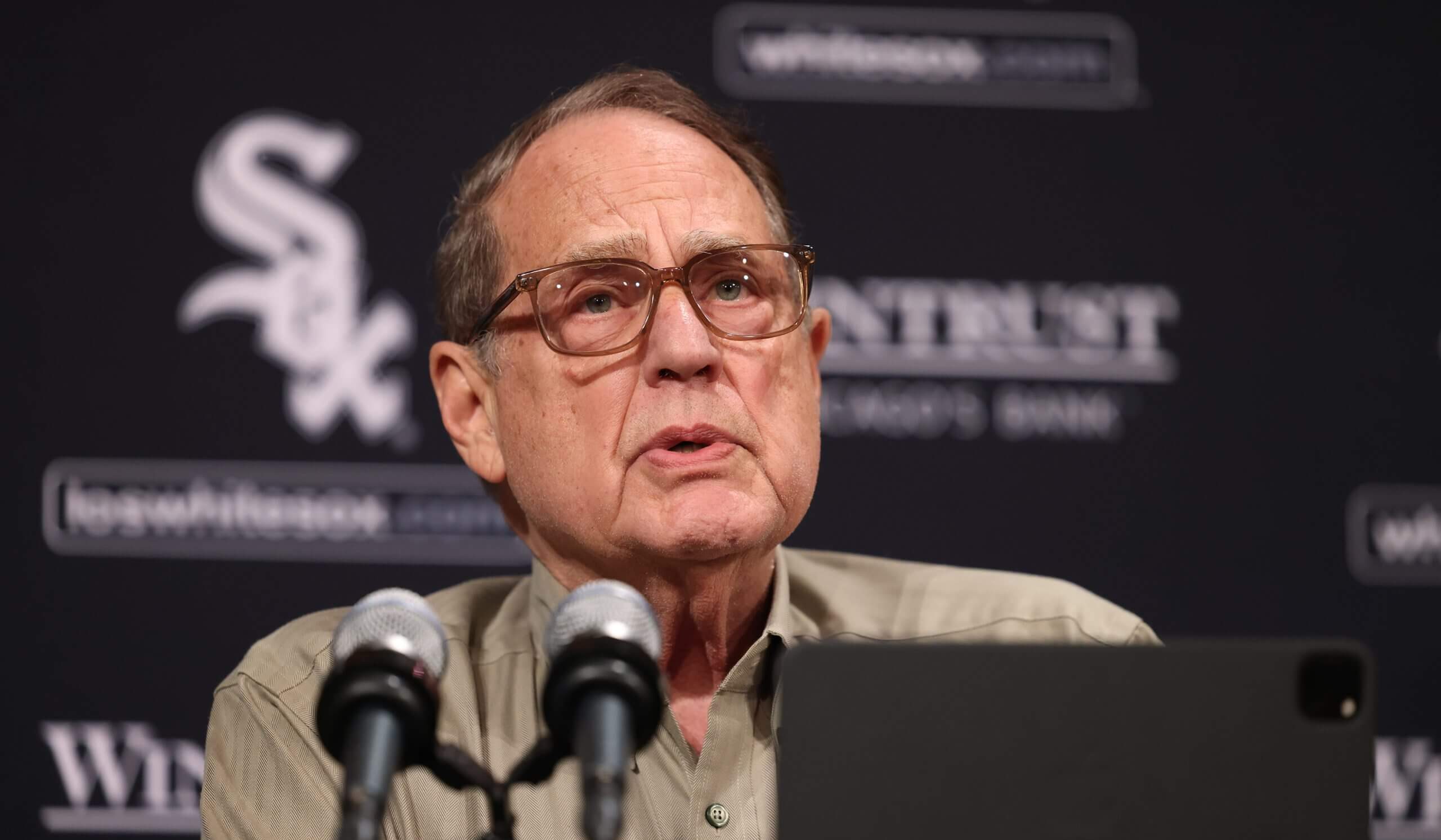 Jerry Reinsdorf Reportedly Open To Selling Woeful White Sox