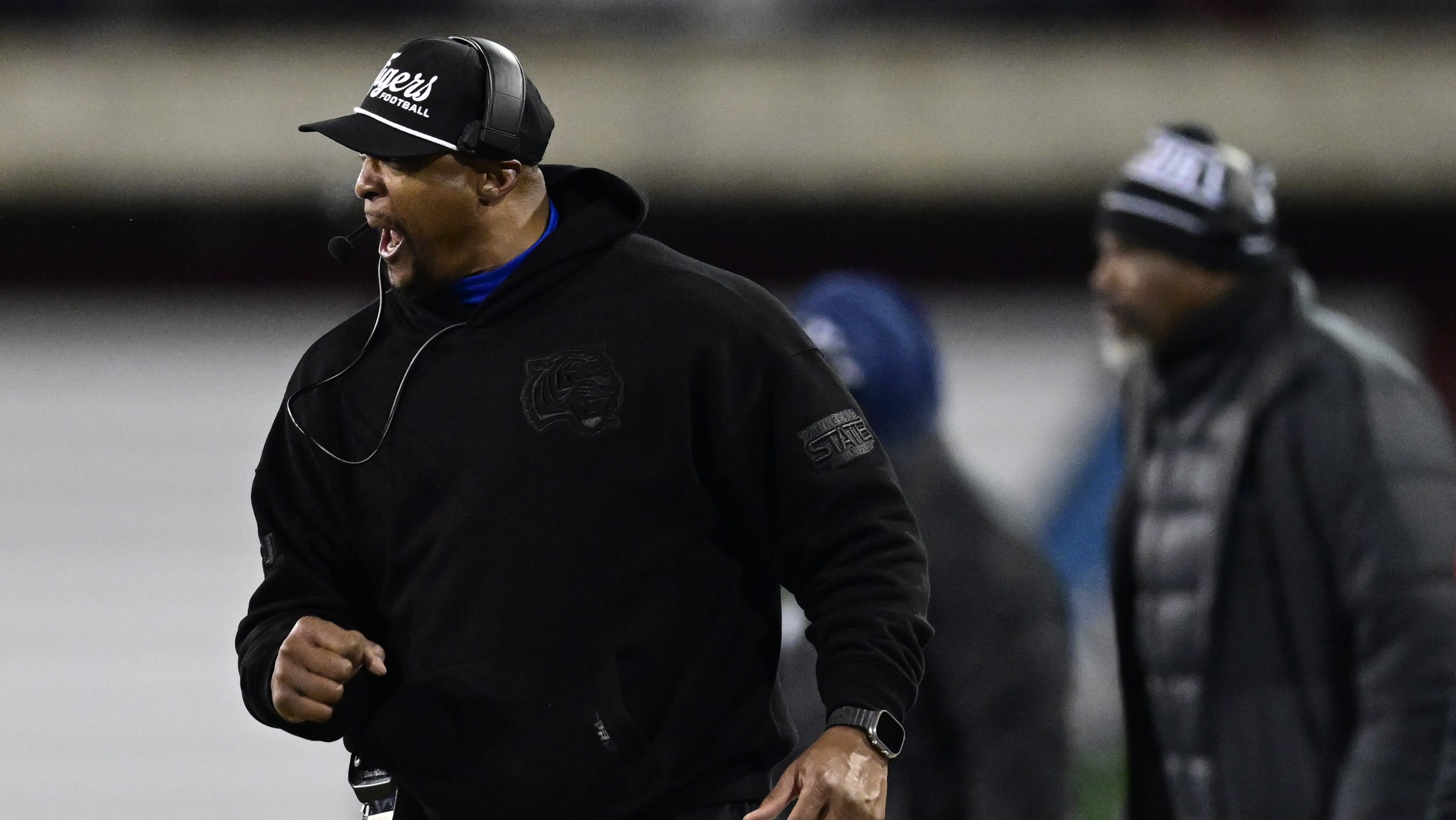 Eddie George interviews for open NFL head coach position - FanBuzz