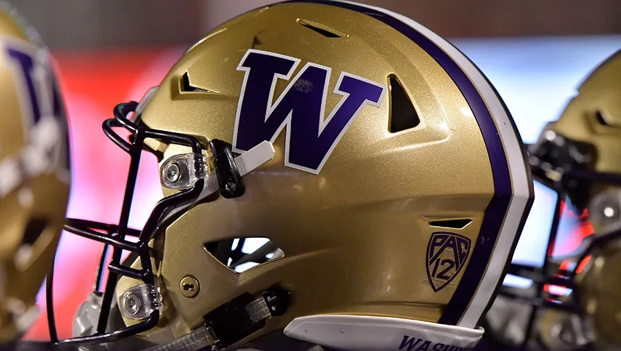 Washington Lineman Takes Shot At Oregon After Rose Bowl Crumble vs