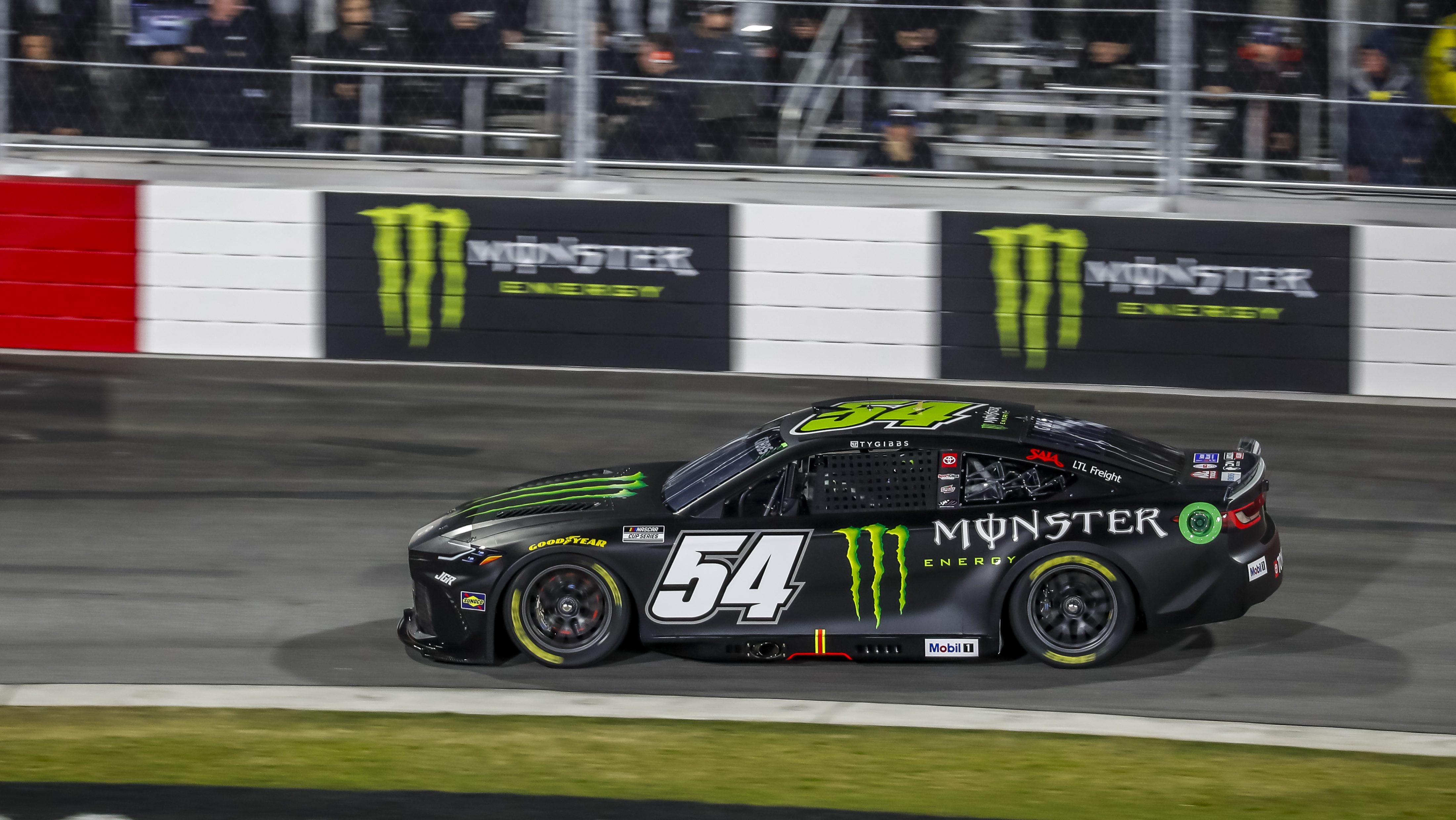 54 Racing Number Ty Gibbs launches No. 54 in heated Clash moment - FanBuzz
