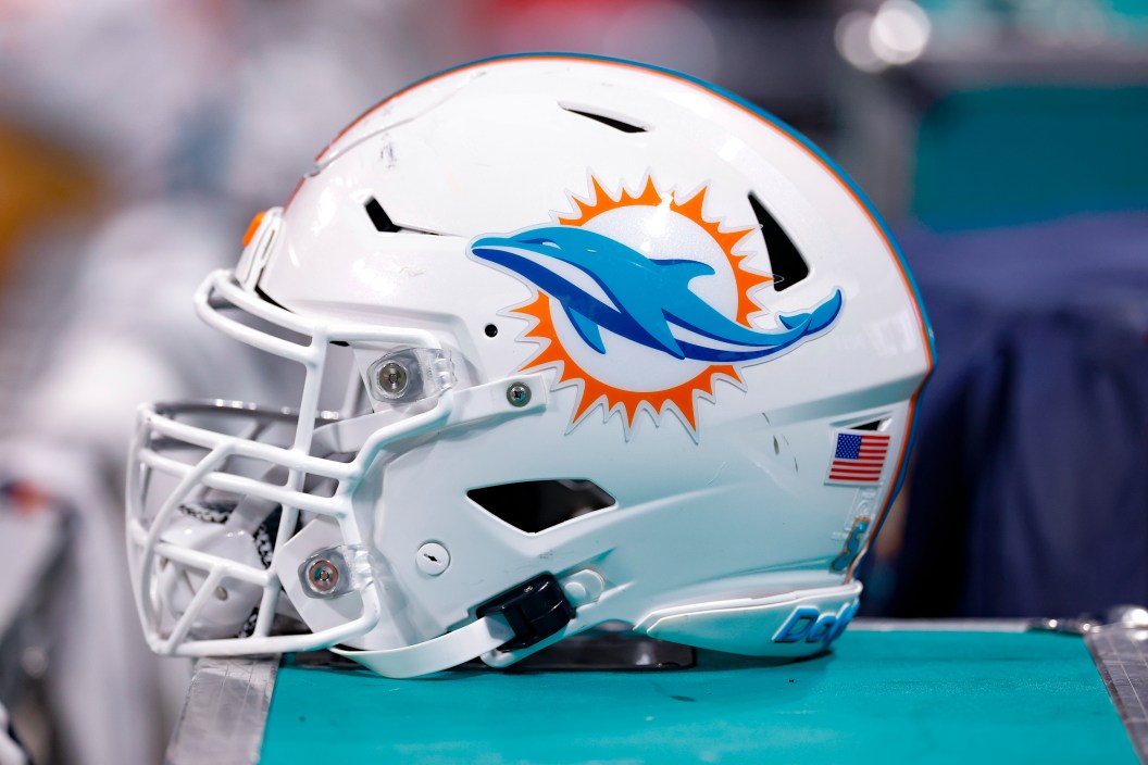 Miami Dolphins, NFL, helmet