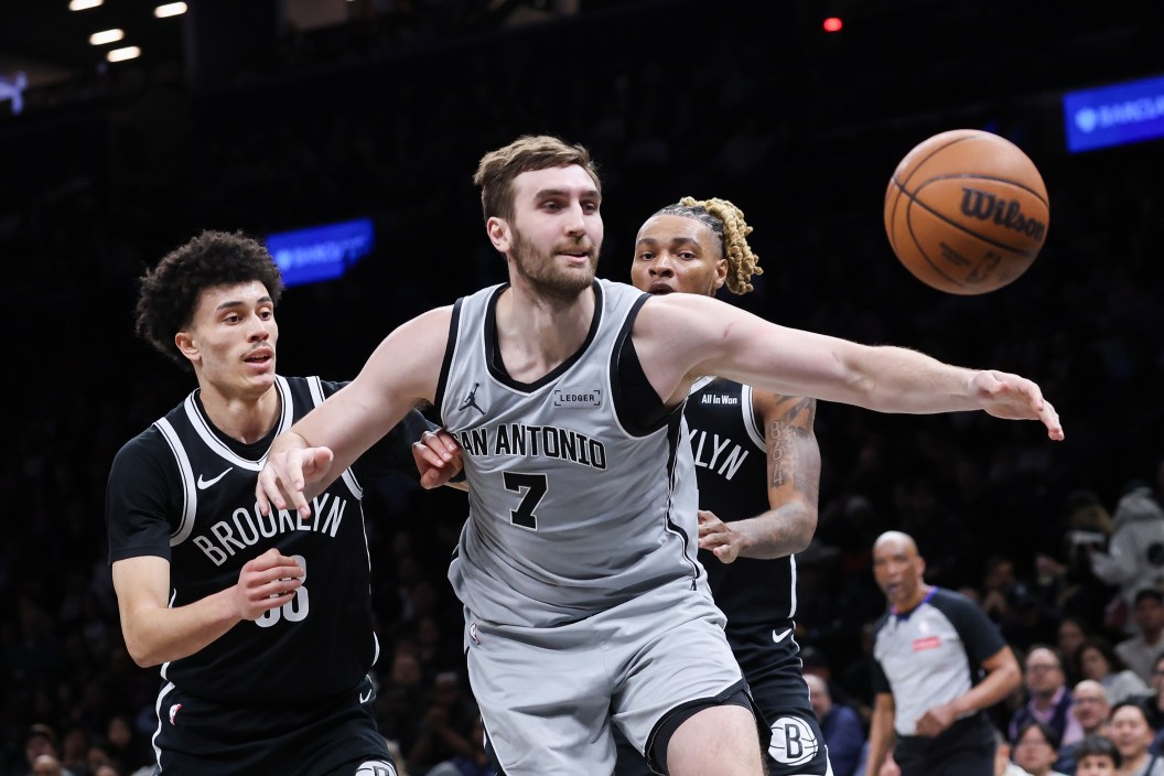 Luke Kornet, Spurs, NBA