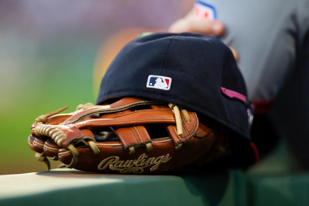 Corky Withrow, MLB, hat, glove