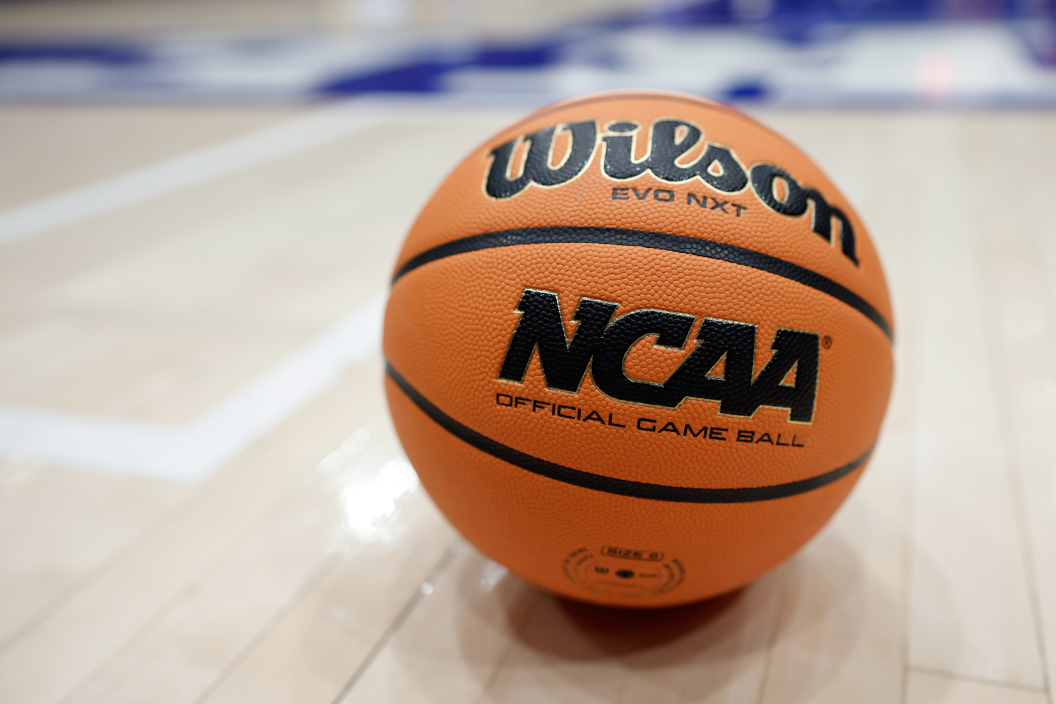 Doc Sauers, Albany, college basketball