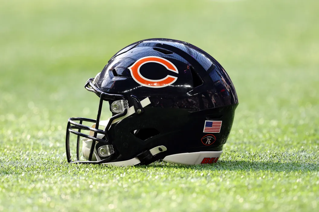 Chicago Bears, helmet