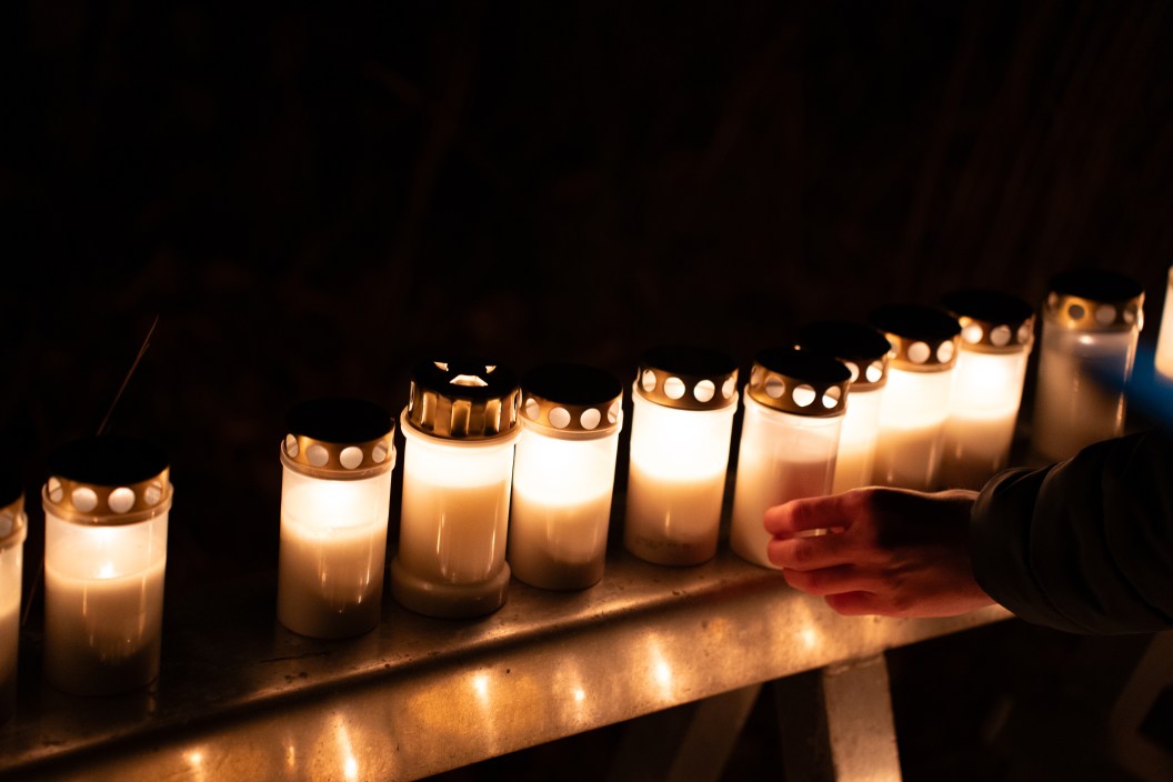 Vigil, Albarado